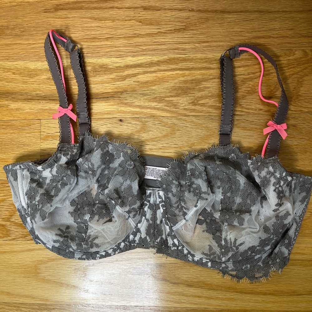 Victoria's Secret Gray and Pink Underwire Bra